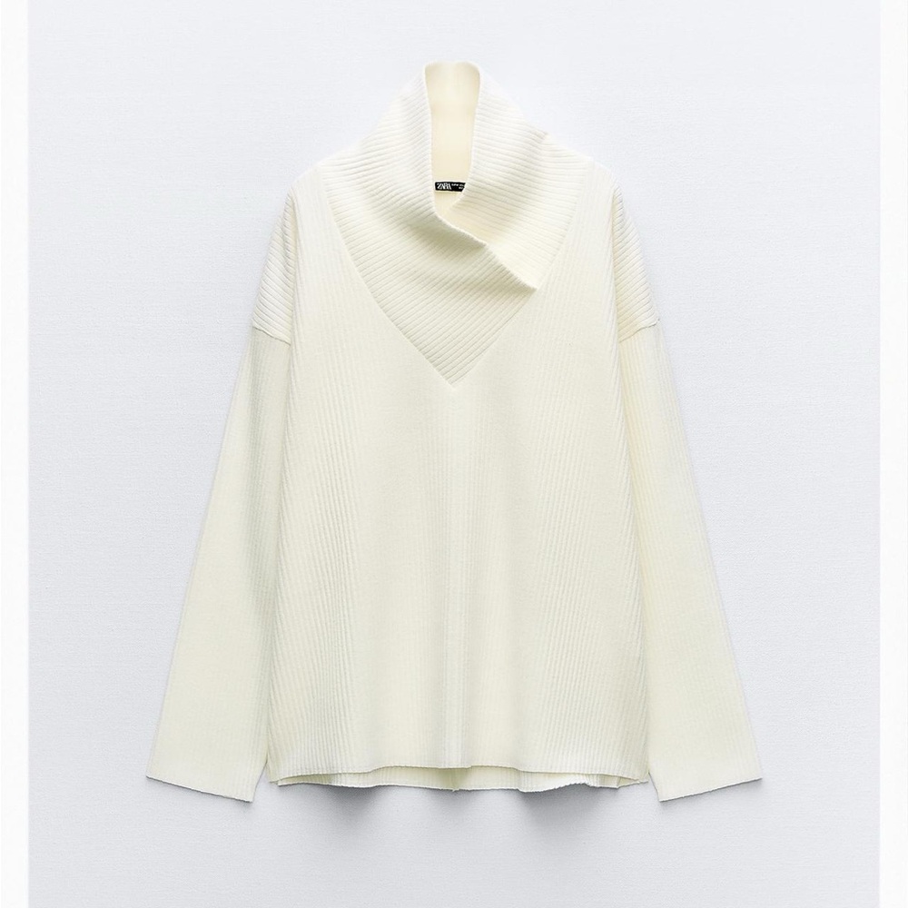 Zara Elegant Cream Turtleneck Sweater SZ S